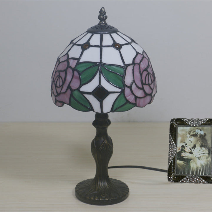 Lampe de table 1 lumière en verre teinté en alliage de zinc rose Tiffany traditionnel pour chambre 