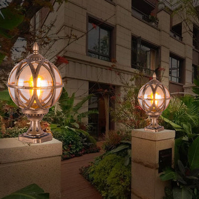 Lumière extérieure en aluminium et verre de style colonial traditionnel à 1 ampoule pour jardin 