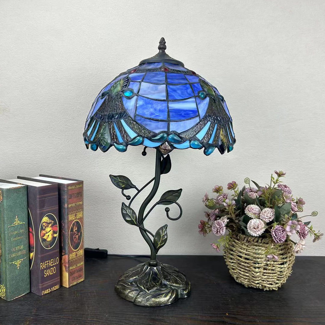 Lampe de table traditionnelle Tiffany en résine avec dôme conique et motif de fleurs et feuilles à 1 lumière pour chevet 