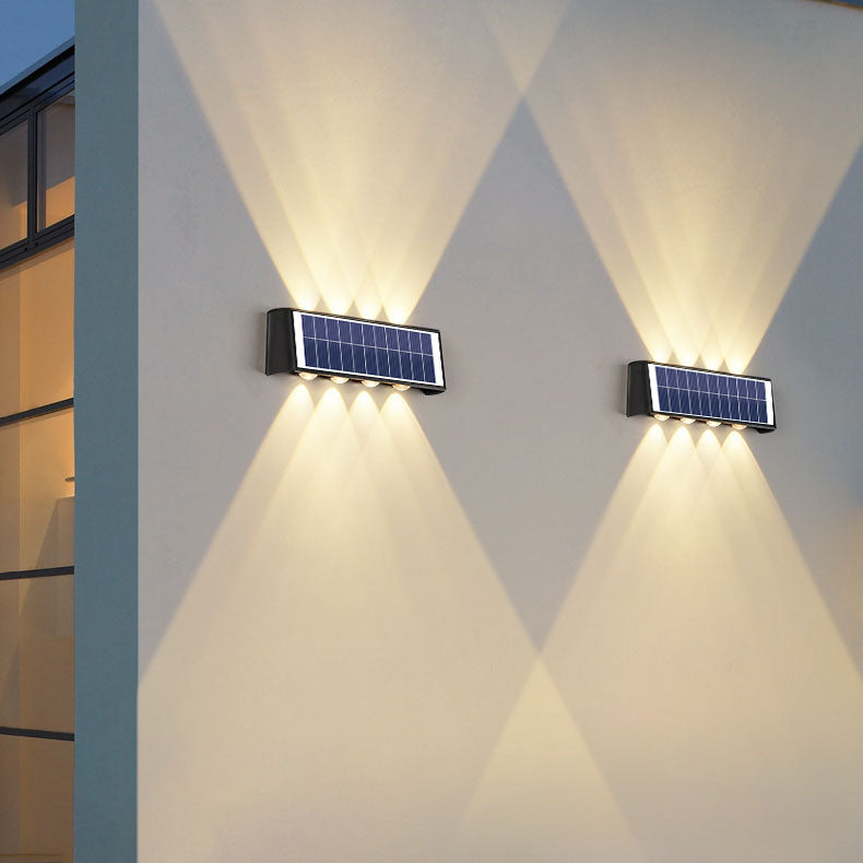 مصباح حائطي LED مستطيل مقاوم للماء من ABS PMMA بتصميم عصري بسيط للطاقة الشمسية للفناء الخارجي 