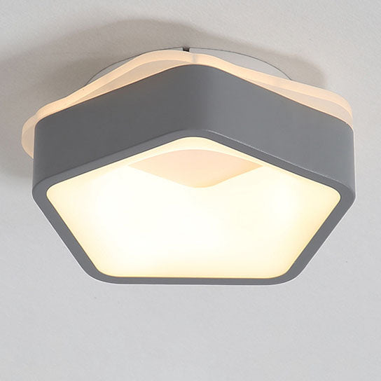 Zeitgenössische Einfachheit Eisen Acryl geometrische Pentagramm LED Unterputz Deckenleuchte für Schlafzimmer 