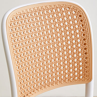 Silla de comedor de plástico de ratán cuadrada minimalista moderna para comedor 