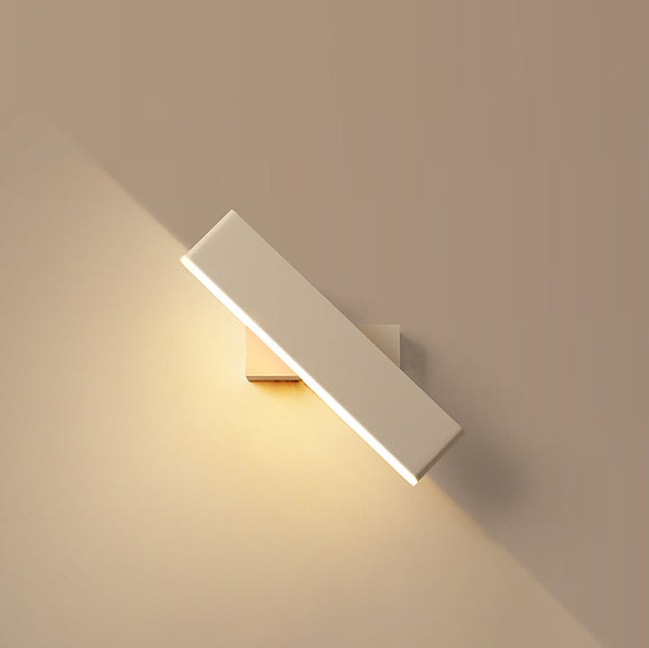 Applique murale LED en fer cuboïde acrylique minimaliste moderne pour chambre 