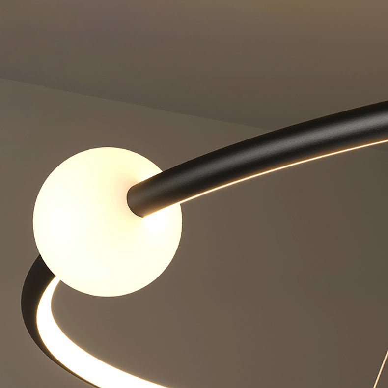 Moderner minimalistischer mehrstufiger Kreis aus Aluminium, Eisen und Silikon, LED-Kronleuchter für Wohnzimmer 