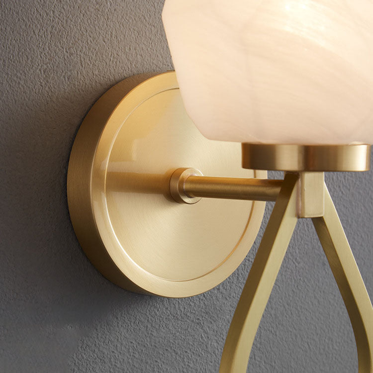 Moderne Luxus Messing Geometrische Glasschirm 1-Licht Wandleuchte für das Schlafzimmer 