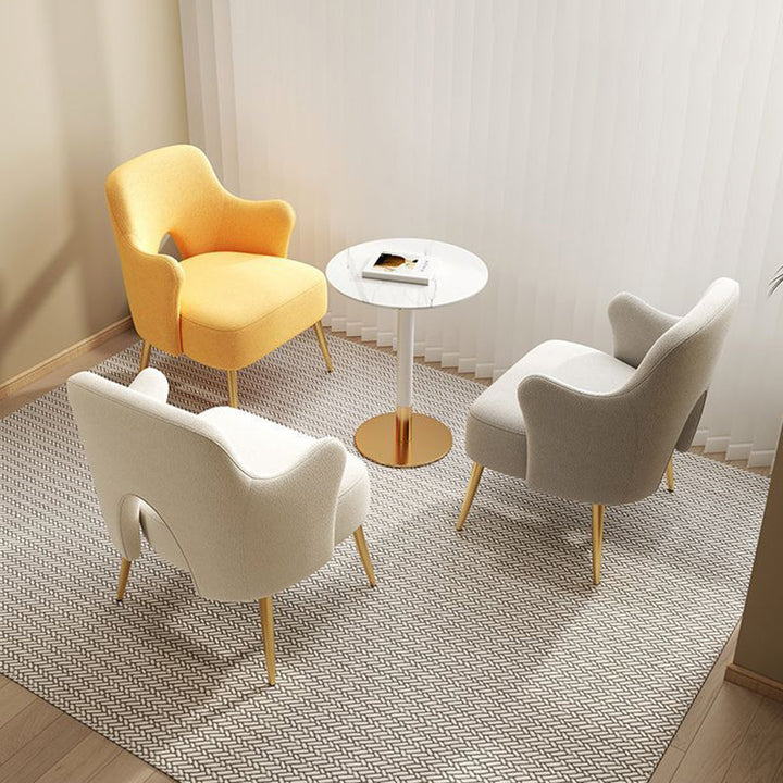 Chaise d'accent moderne minimaliste avec dossier incurvé en bois massif, éponge et métal, dossier et accoudoirs pour le salon 