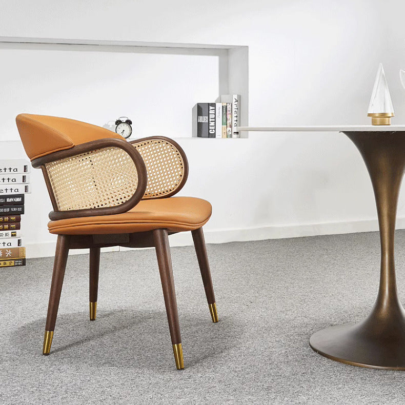 Zeitgenössischer nordischer quadratischer Leder-Rattan-Holz-Edelstahlstuhl für das Wohnzimmer 