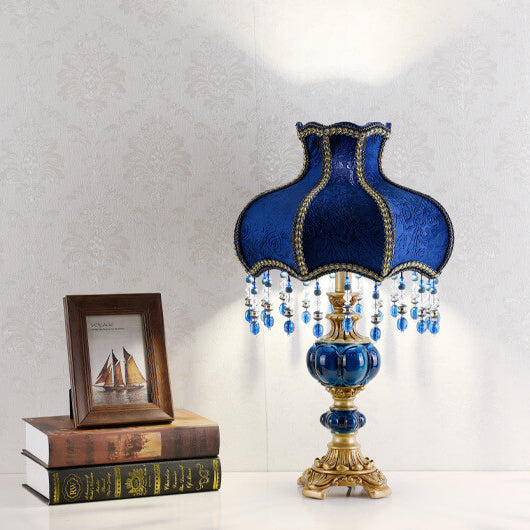 Traditionelle europäische Palast dekorative Design Stoff Schatten 1-Licht Tischlampe für Schlafzimmer 
