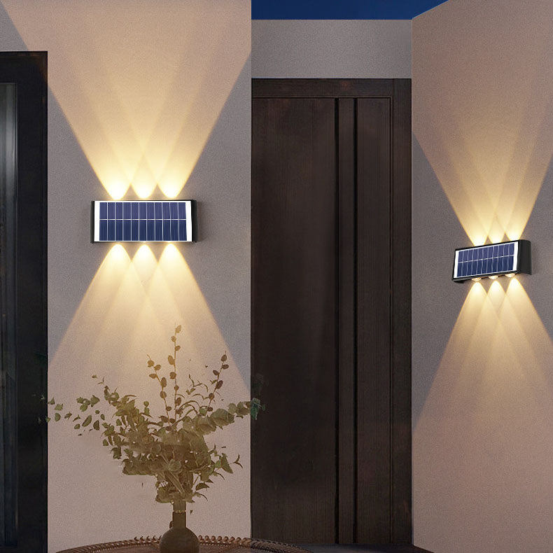 مصباح حائطي LED مستطيل مقاوم للماء من ABS PMMA بتصميم عصري بسيط للطاقة الشمسية للفناء الخارجي 