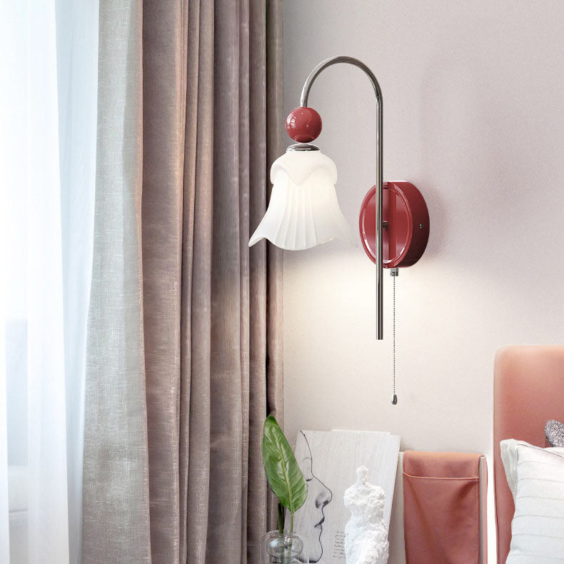 Traditional French Flower Round Ball Iron Glass 1-Light Wall Sconce Lamp For Bedroom