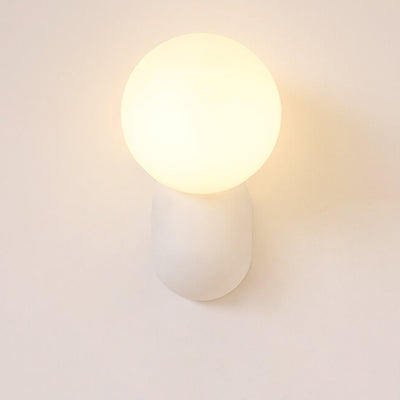 Macaron-Creme-Stil Harz-Glaskugel 1-Licht Wandleuchte 