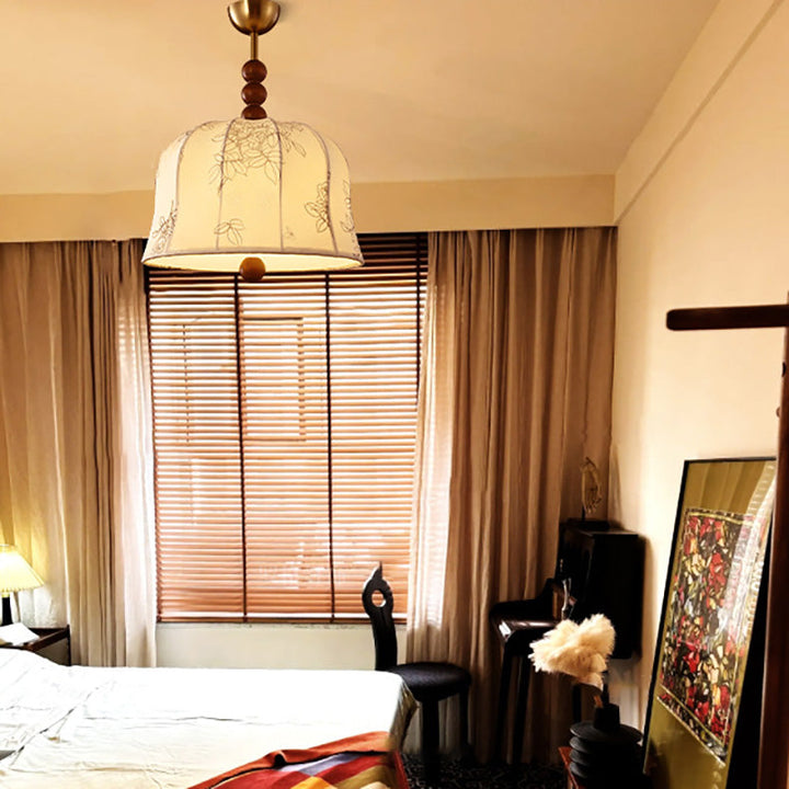 Lámpara colgante de 1 luz de tela floral redonda romántica francesa tradicional de madera y metal para dormitorio 