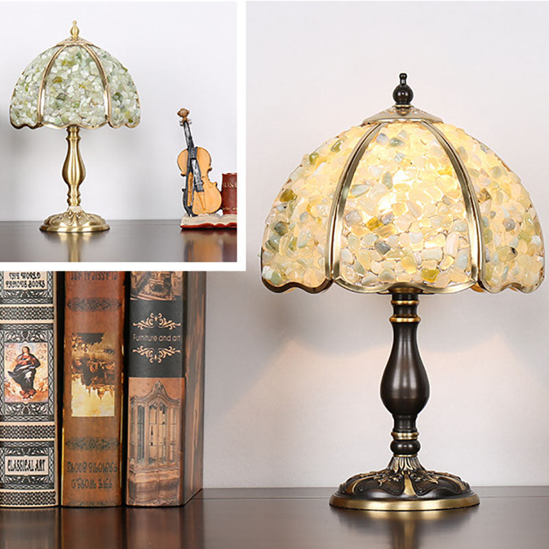 Zeitgenössische kreative farbige Kristall-Kupfer-Blume 1-Licht-Tischlampe für das Schlafzimmer 