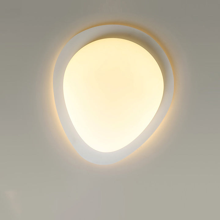 Luz de techo empotrada LED de hierro acrílico con forma de guijarro escandinavo contemporáneo para dormitorio 