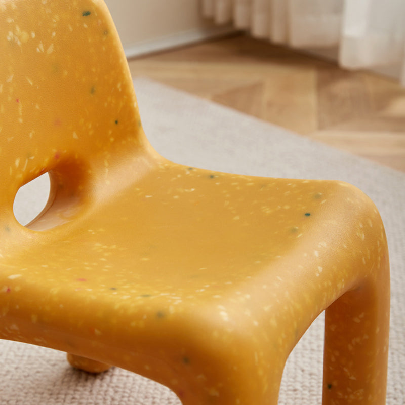 Chaise pour enfants en plastique carré créatif contemporain avec dossier pour salon 