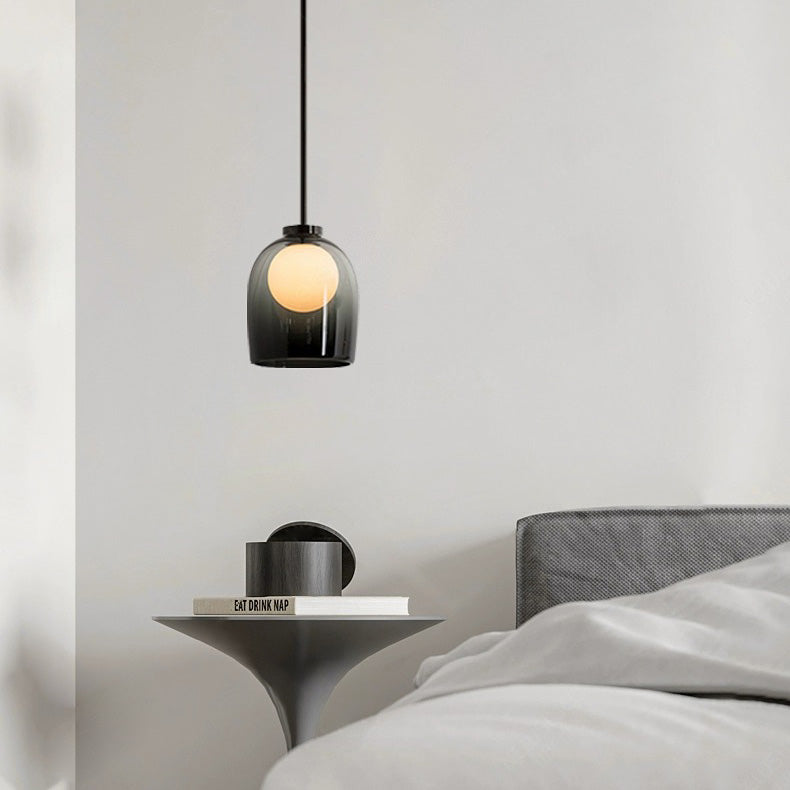 Lustre suspendu contemporain nordique en verre et fer avec une lumière pour chambre à coucher 