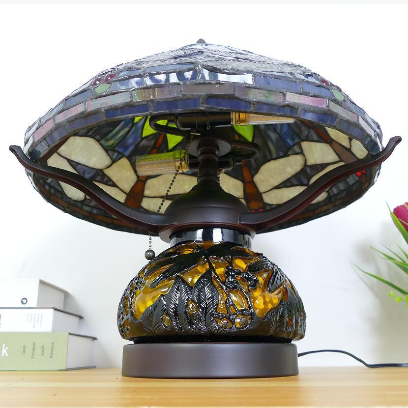 Lampe de table traditionnelle Tiffany en verre de fer conique avec libellule et nénuphar à 2/3 lumières pour étude 