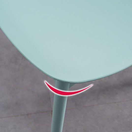 Chaise de salle à manger empilable carrée en plastique macaron nordique contemporain avec dossier ouvert pour salle à manger 