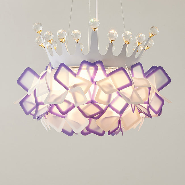 Zeitgenössische kreative Hardware Crown Decor PVC Petal Shade LED Pendelleuchte für Wohnzimmer 