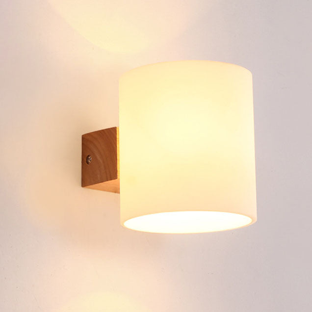 Moderne warme zylindrische Gummiholzglas 1/2 Licht Wandleuchte 