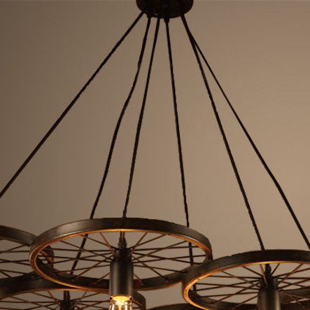 Traditioneller rustikaler Kronleuchter mit Eisenrad und Glasschirm, 6 Lichter, für Esszimmer 