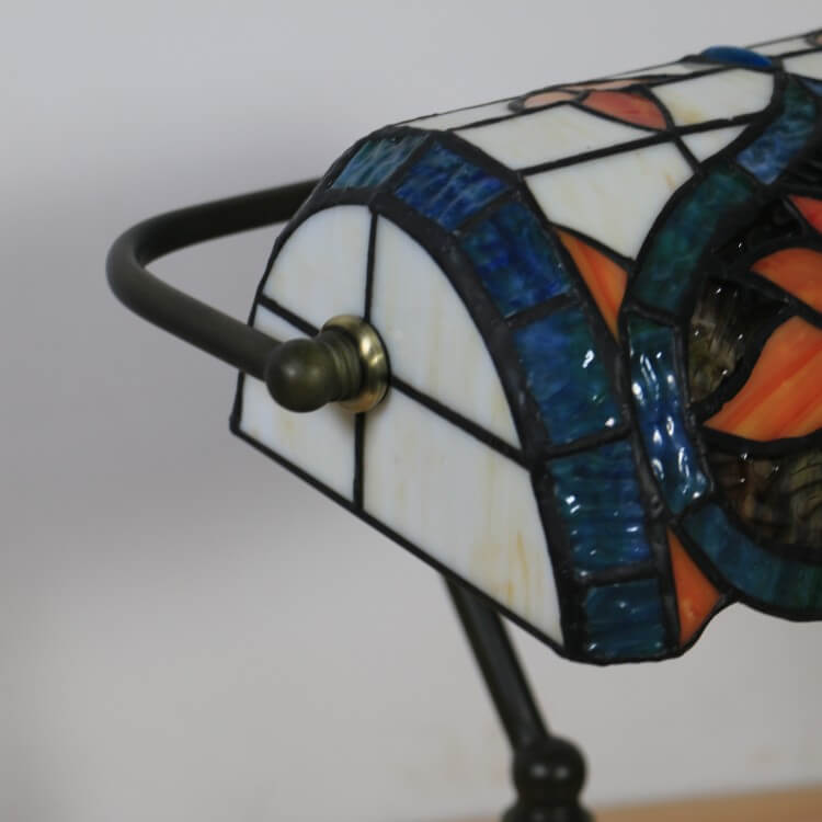 Traditional Tiffany Floral Peach Heart Stained Glass 1-Light Bank Table Lamp for Bedroom