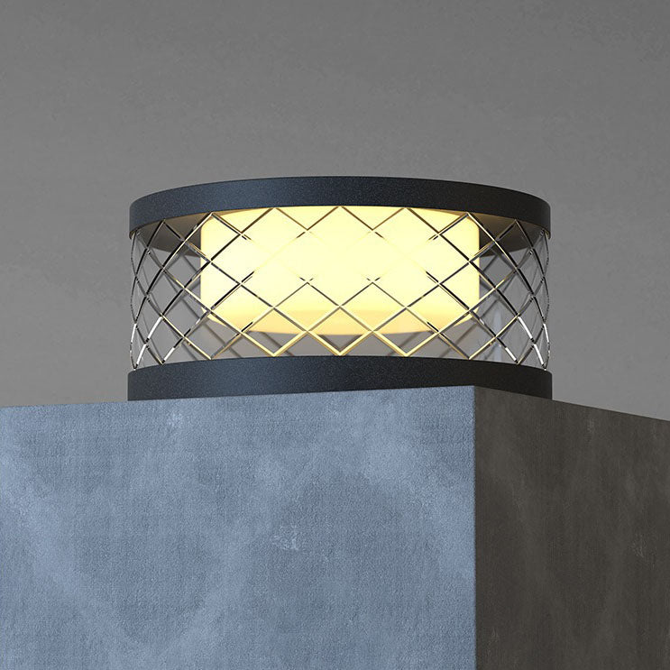 ضوء حديقة خارجي LED دائري يعمل بالطاقة الشمسية من الفولاذ المقاوم للصدأ بتصميم بسيط وحديث 