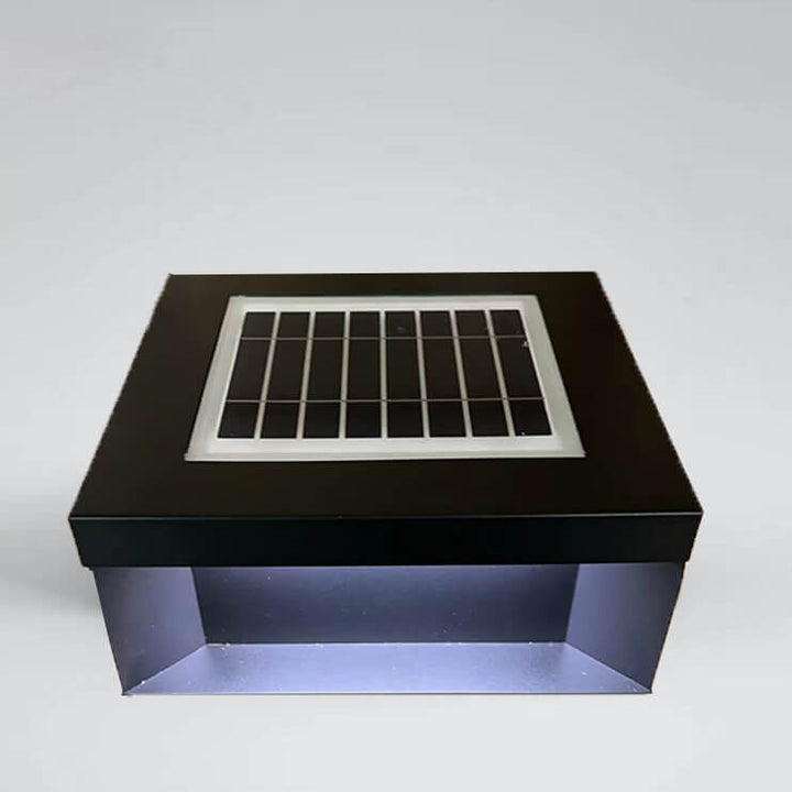 Moderne minimalistische einfache Edelstahl-Glas-Würfel-LED-Solar-Außenlandschaftsleuchte für die Außenpatio 