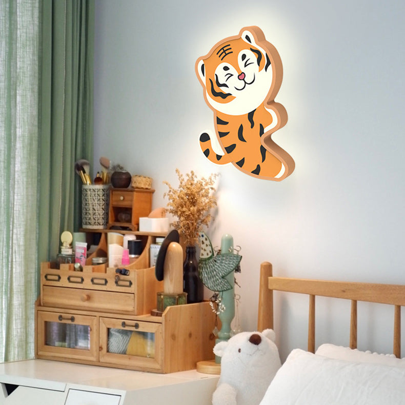 Applique murale LED en fer avec design acrylique de lapin et tigre nordique contemporain pour salon 