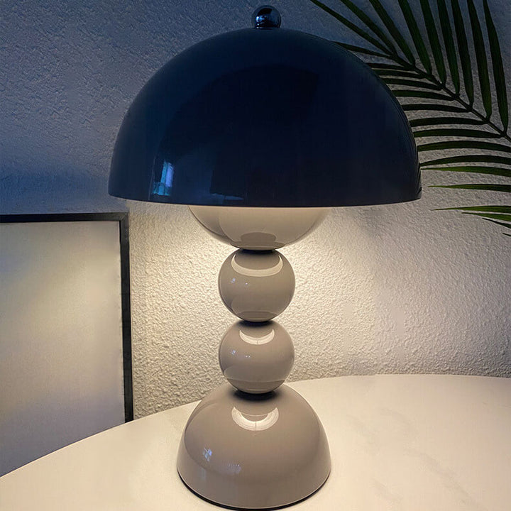 Zeitgenössische nordische Metall-Pilz-Rund-Pod 1-Licht-Tischlampe für das Schlafzimmer 