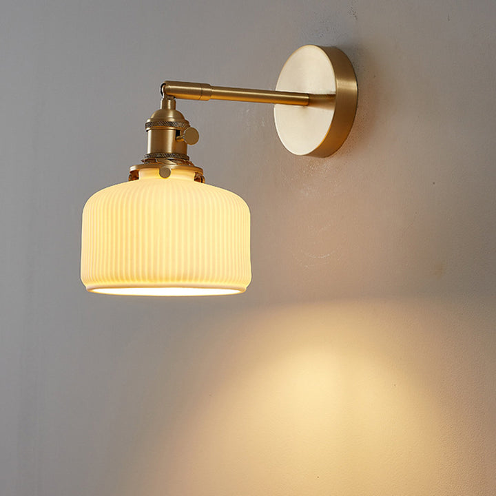 Moderne minimalistische gestreifte Keramikglas 1-Licht Wandleuchte 