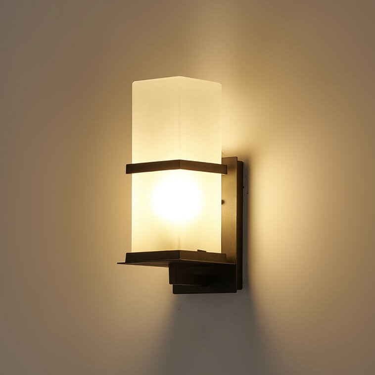 Applique murale 1 lumière avec abat-jour en verre dépoli étanche pour extérieur industriel 