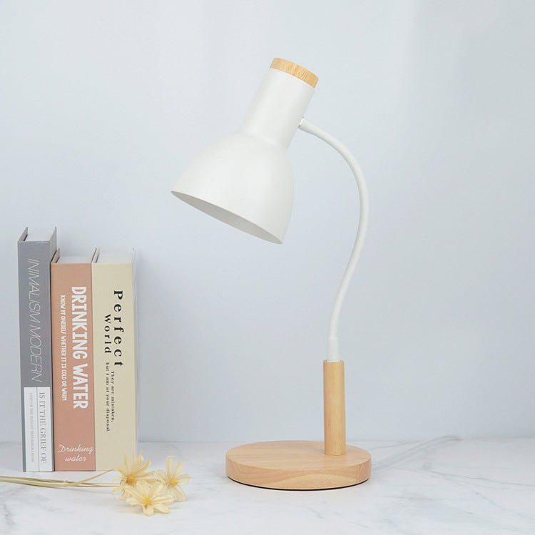 Zeitgenössische nordische Tischlampe aus Eisen mit rundem Schirm und Holzsockel, 1 Licht, für das Home Office 