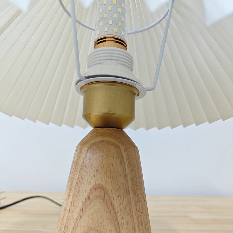 Lampe de table 1 lumière en bois avec tissu plissé trapézoïdal scandinave contemporain pour chambre 