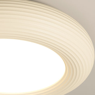 Luz de techo empotrada LED de donut redondo de acrílico y resina de hierro de simplicidad moderna para sala de estar 