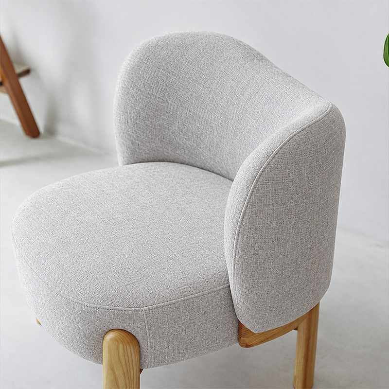 Sillón auxiliar contemporáneo de lujo redondo con tapizado de chenilla y patas de madera de caucho, respaldo envolvente, para sala de estar 