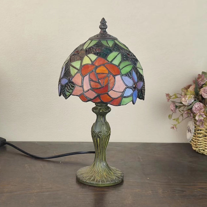 Lampe de table à 1 lumière en verre teinté en zinc à motif de fleurs traditionnelles Tiffany Dome pour chambre 