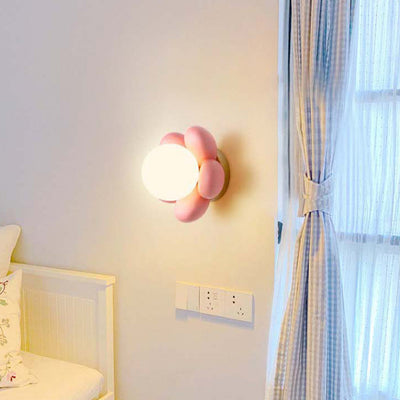 Modern Art Deco Flower Design Wood Resin 1-Light Wall Sconce Lamp For Living Room