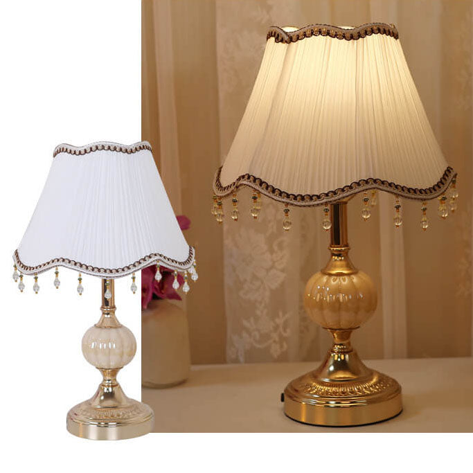 Traditional Vintage Fabric Floral Glass Hardware Plating 1-Light Table Lamp for Bedroom