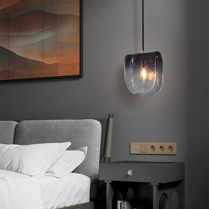 Moderne minimalistische gewölbte Vollkupfer-Blistermuster-Glas 1-Licht-Pendelleuchte für das Wohnzimmer 
