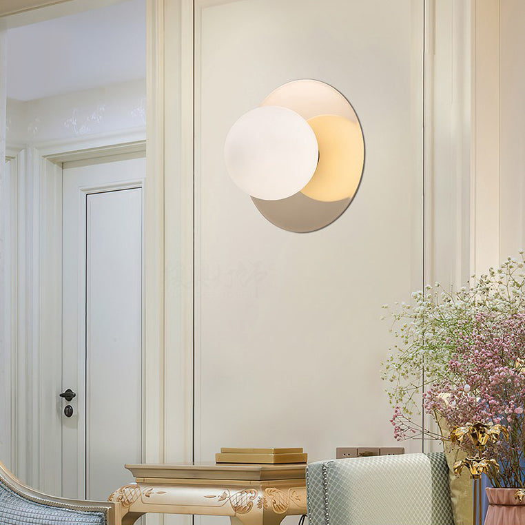 Moderne minimalistische runde Kugel Eisen Glas 1-Licht Wandleuchte Lampe für Wohnzimmer 
