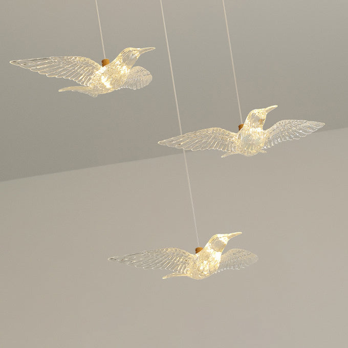 Moderno lujo tres pájaros hierro acrílico LED candelabro para dormitorio 