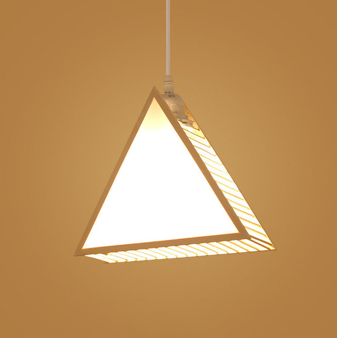 Traditionelle chinesische Bambusweberei geometrischer Käfig 1-flammige Pendelleuchte für Wohnzimmer 
