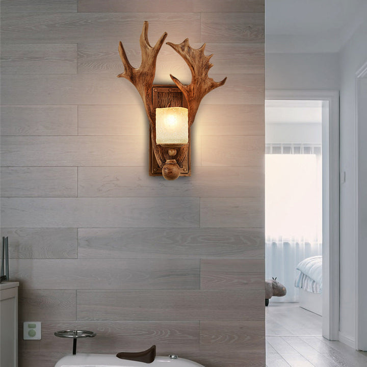 Applique murale contemporaine scandinave en résine avec cylindre à bois de cervidé et verre à 1 lumière pour salon 