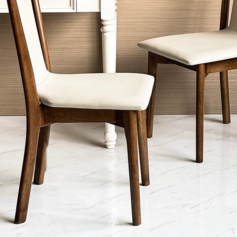 Chaise de salle à manger rectangulaire traditionnelle en bois massif avec dossier en cuir pour salle à manger 