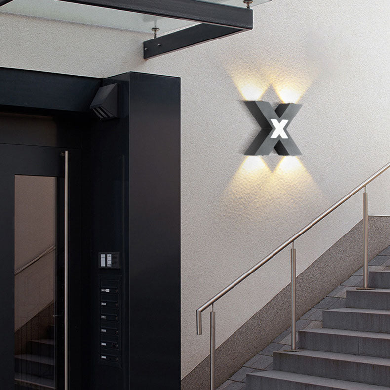 Lampe murale extérieure moderne étanche en forme de X à LED 4 lumières 