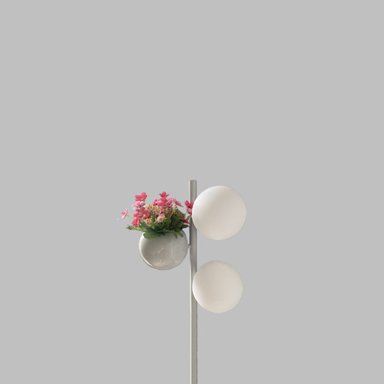 Lampe de sol contemporaine créative en forme de globe PE avec abat-jour LED étanche pour décoration de pot de fleurs pour patio extérieur 