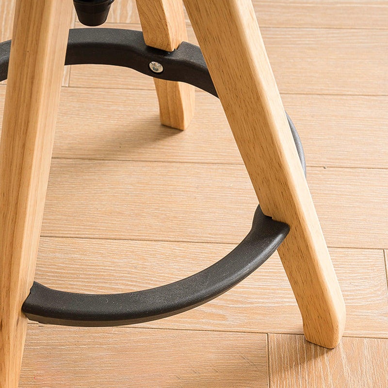 Tabouret de bar en bois massif à base de trépied ronde scandinave contemporaine avec repose-pieds pour salle à manger 