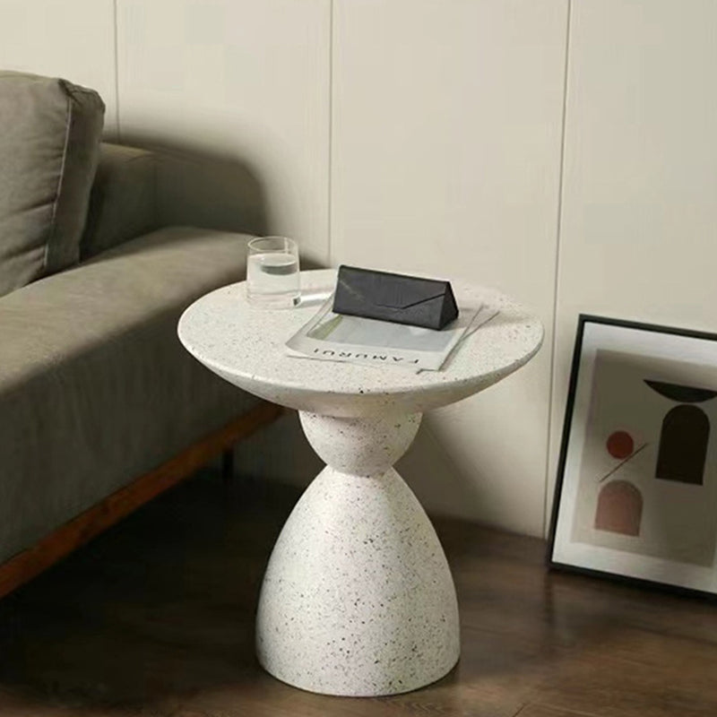 Zeitgenössischer nordischer runder Sanduhr-Tisch aus Magnesiumoxid für das Wohnzimmer 