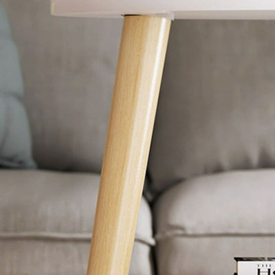 Table basse en bois moderne minimaliste avec plateau rond et base triangulaire à deux niveaux pour salon 